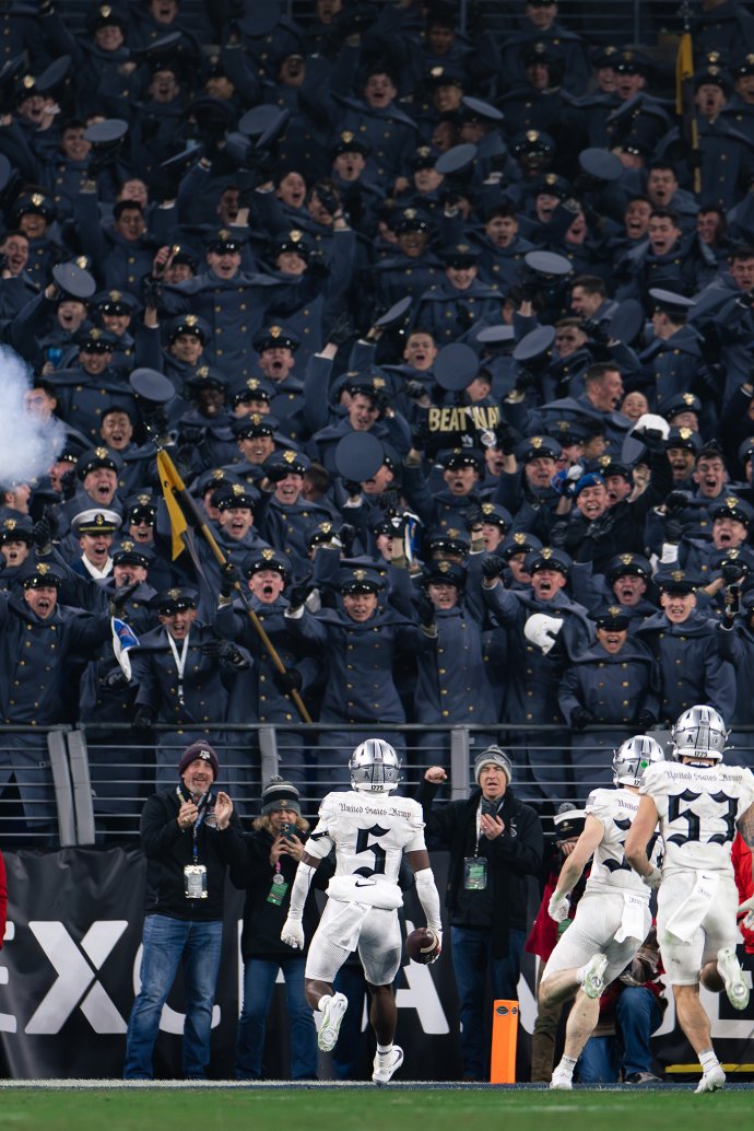 NCAA Football 2025: Navy 17:16 Army