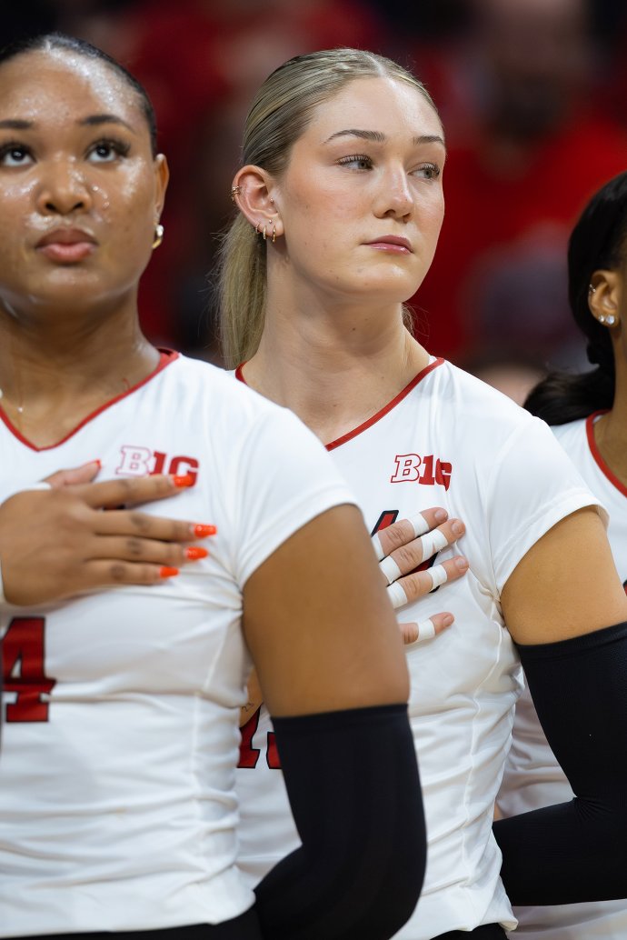 NCAA Volleyball 2025: Nebraska 3:0 Illinois