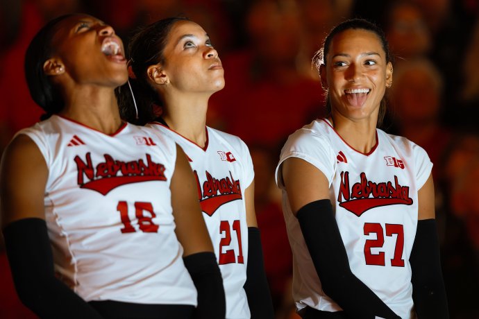 NCAA Volleyball 2025: Nebraska 3:0 Illinois