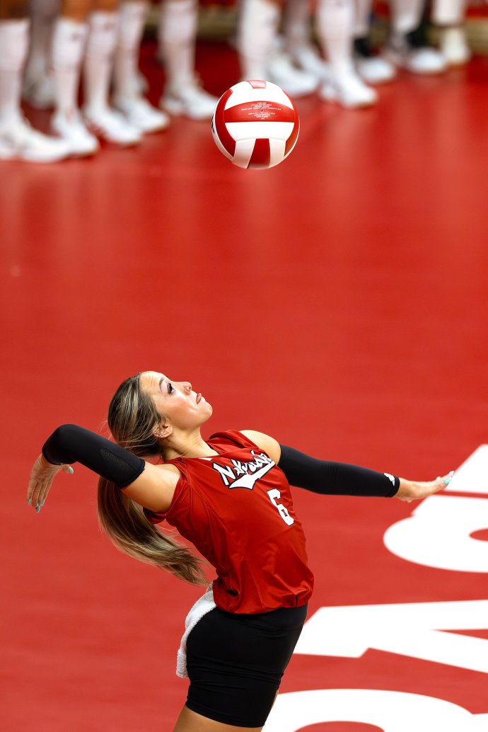 NCAA Volleyball 2025: Nebraska 3:0 Iowa