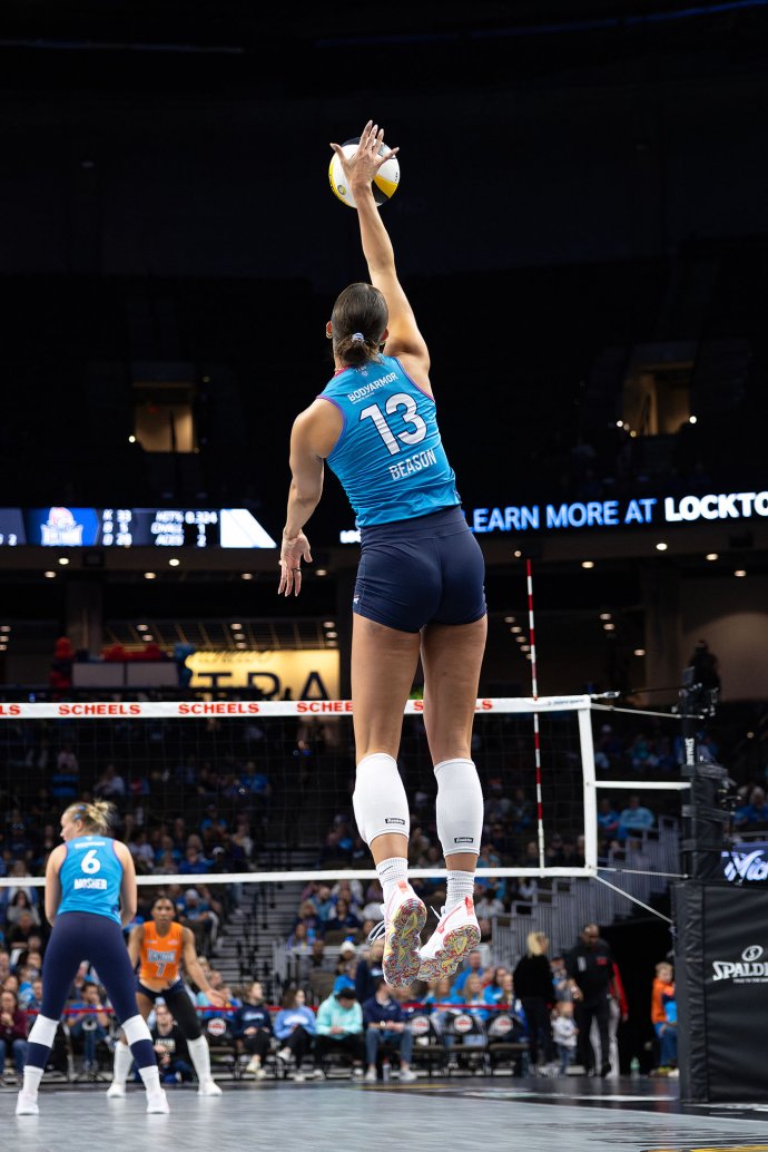 Merritt Beason (13) serves during the third set against the Indy Ignite.