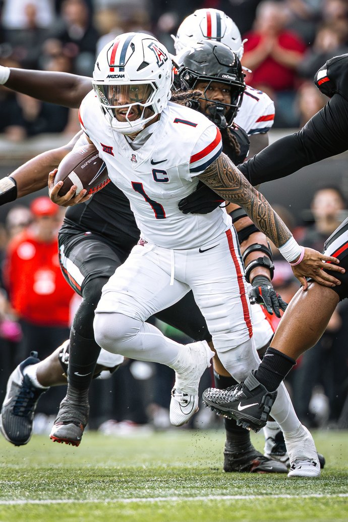 NCAA Football 2025: Arizona 30:24 Cincinnati