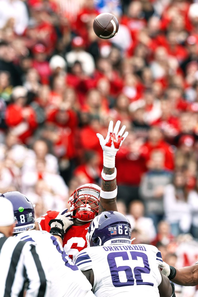 NCAA Football 2025: Nebraska 28:21 Northwestern